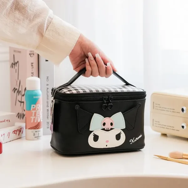 クロミのPUレザー化粧ポーチ